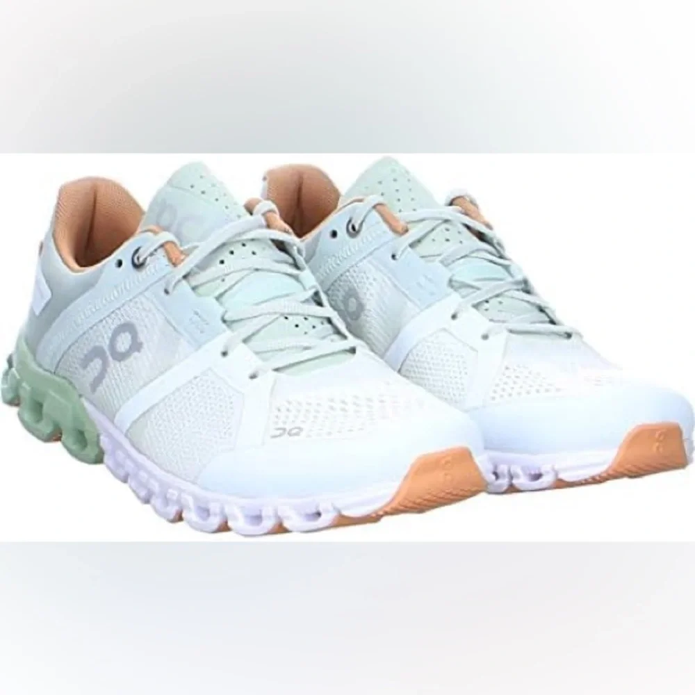 ON Cloudflow Womens Shoes Size 11, Color: Aloe/White - Picture 1 of 10